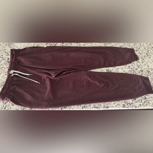 Vuori  Women’s Maroon Jogger Pants